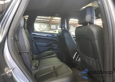 2012 Porsche Cayenne S z USA, uszkodzony, nr VIN WP1AB2A21CLA47534